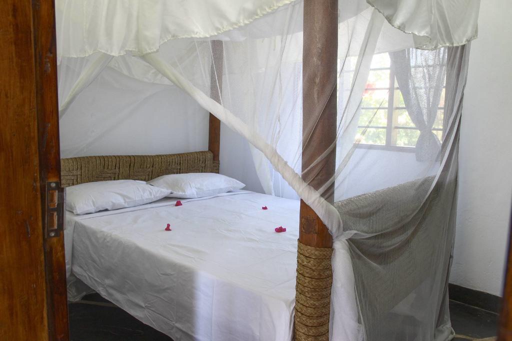 Sheba Cottages - Diani Beach Eksteriør bilde