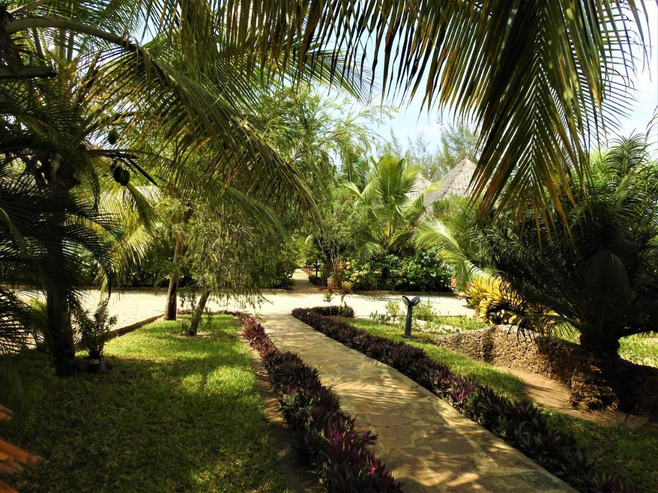 Sheba Cottages - Diani Beach Eksteriør bilde